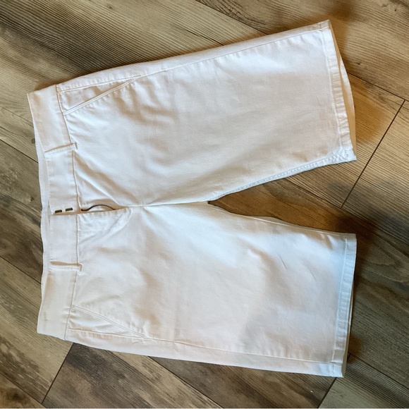 White Bermuda shorts Loft - Picture 4 of 4